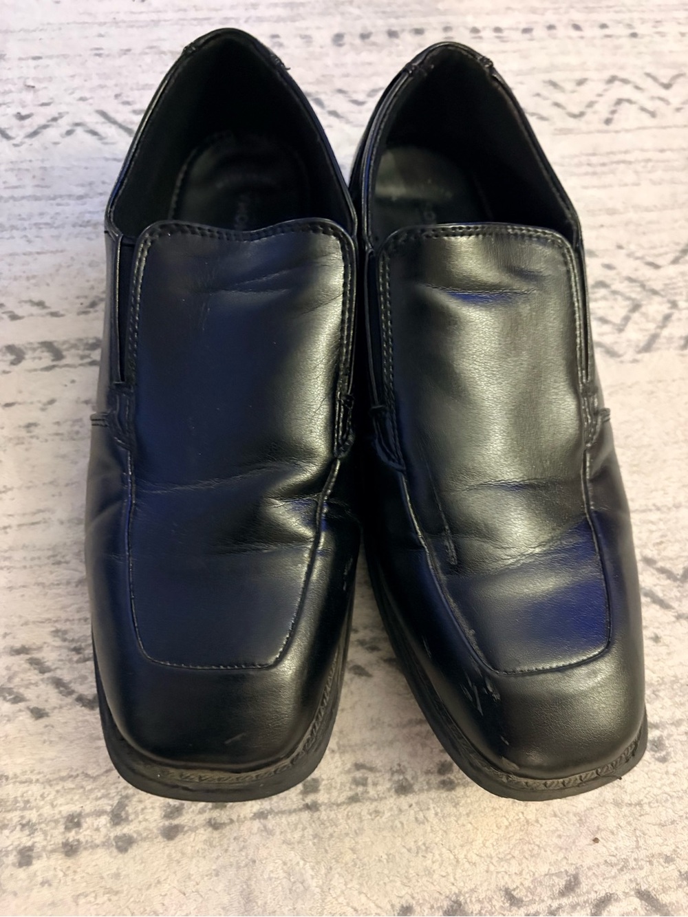 Kohl's Black Men's Leather Slip-On Loafers